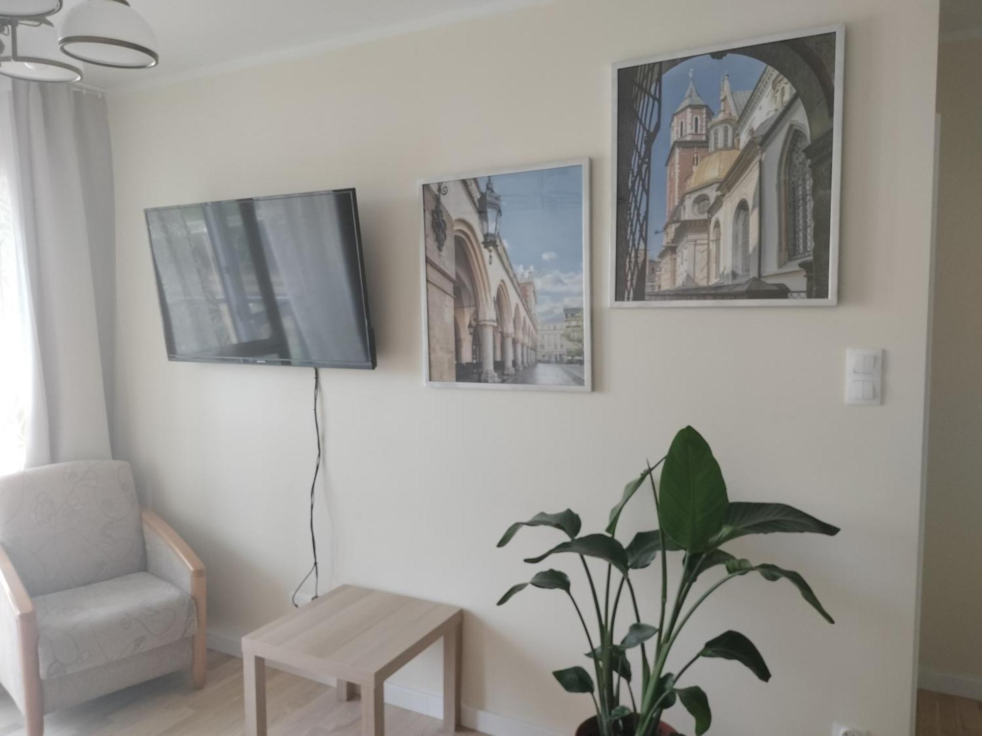 Quiet In The Wroclawska Apartament *